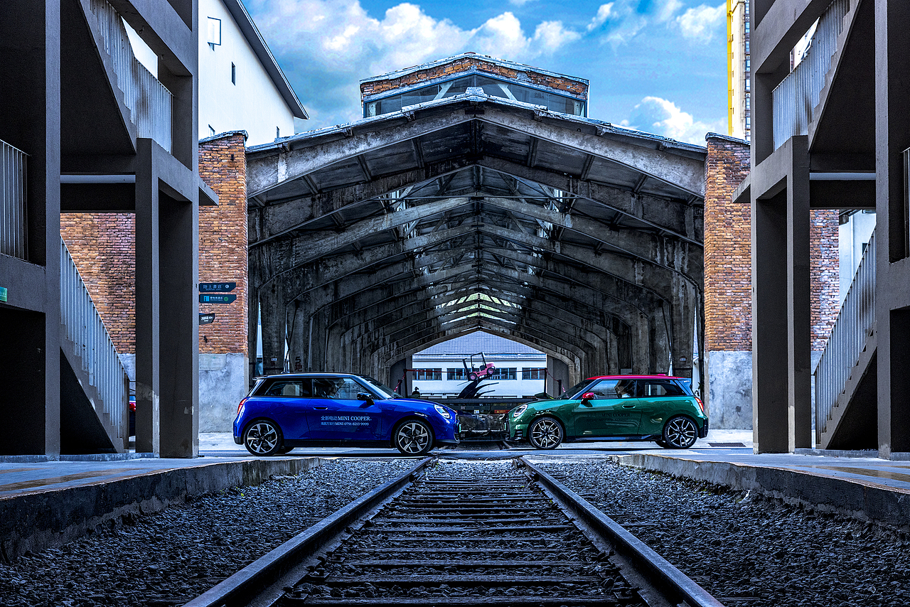 全新电动 MINI COOPER