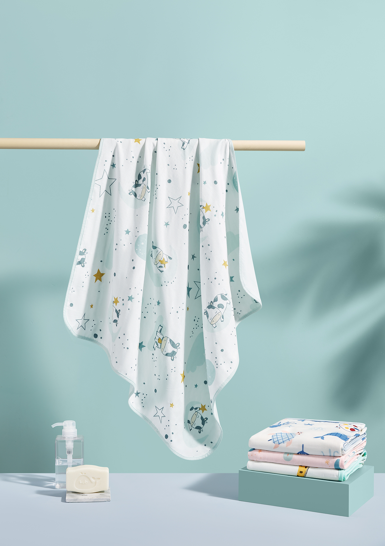 双层全棉纱布抱被-奶牛萌萌（图ZMjQ4NTMyMjg4） - 产品摄影 - 站酷设计师ABvision阿宝影视原创素材 - 站酷ZCOOL