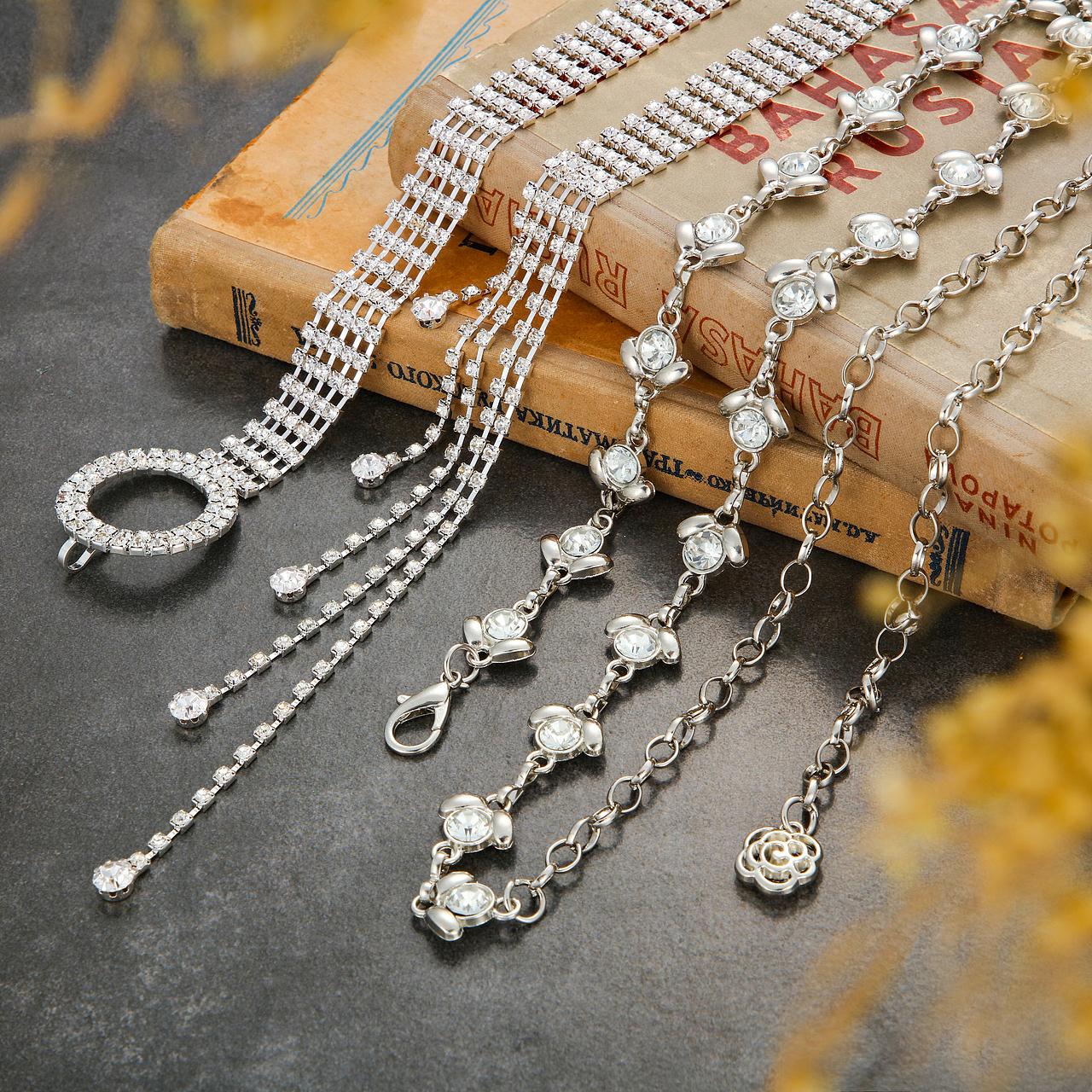 首饰杂糅（图ZMzIwODk4NzU2） - 产品摄影 - 站酷设计师蒋二亿原创素材 - 站酷ZCOOL