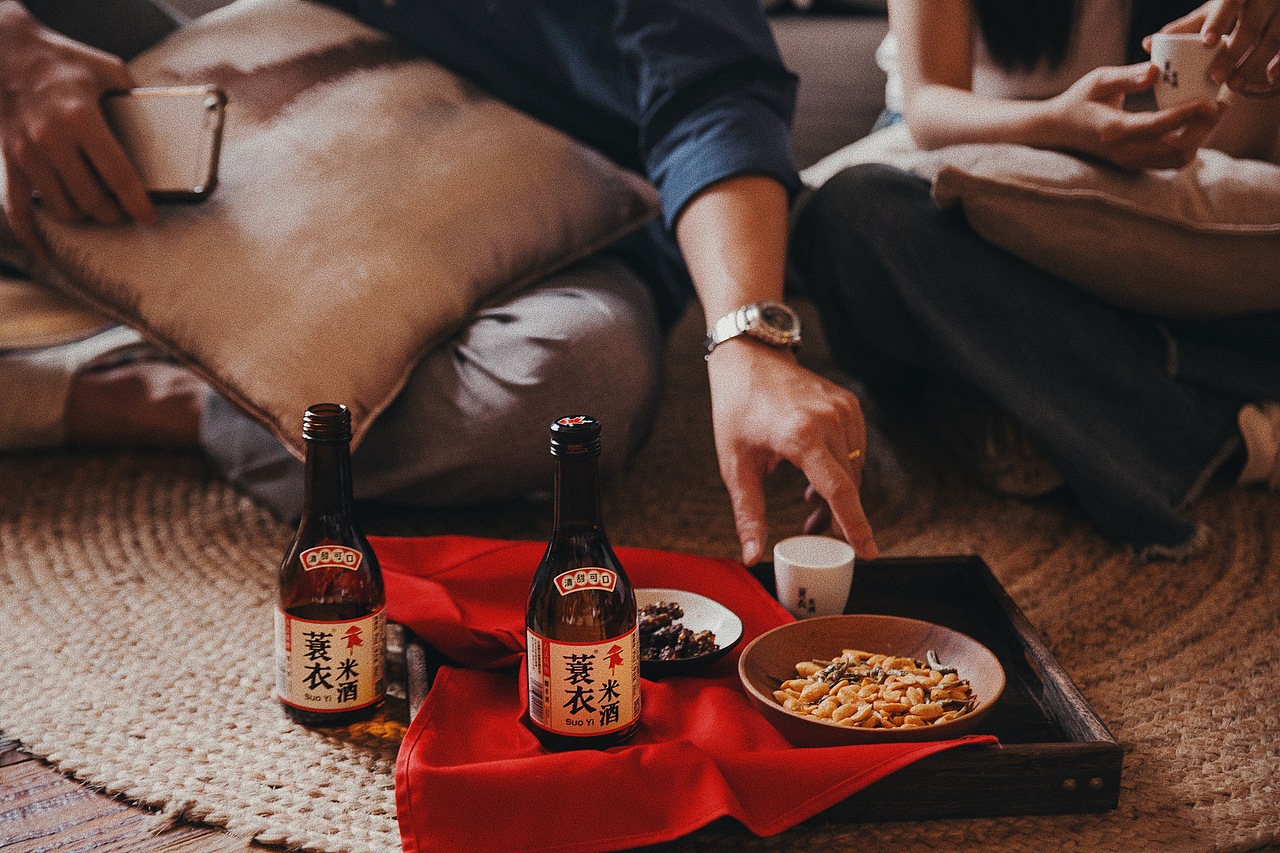 蓑衣米酒（图ZMTc0OTg4MjQw） - 产品摄影 - 站酷设计师贰零肆度商业摄_L原创素材 - 站酷ZCOOL