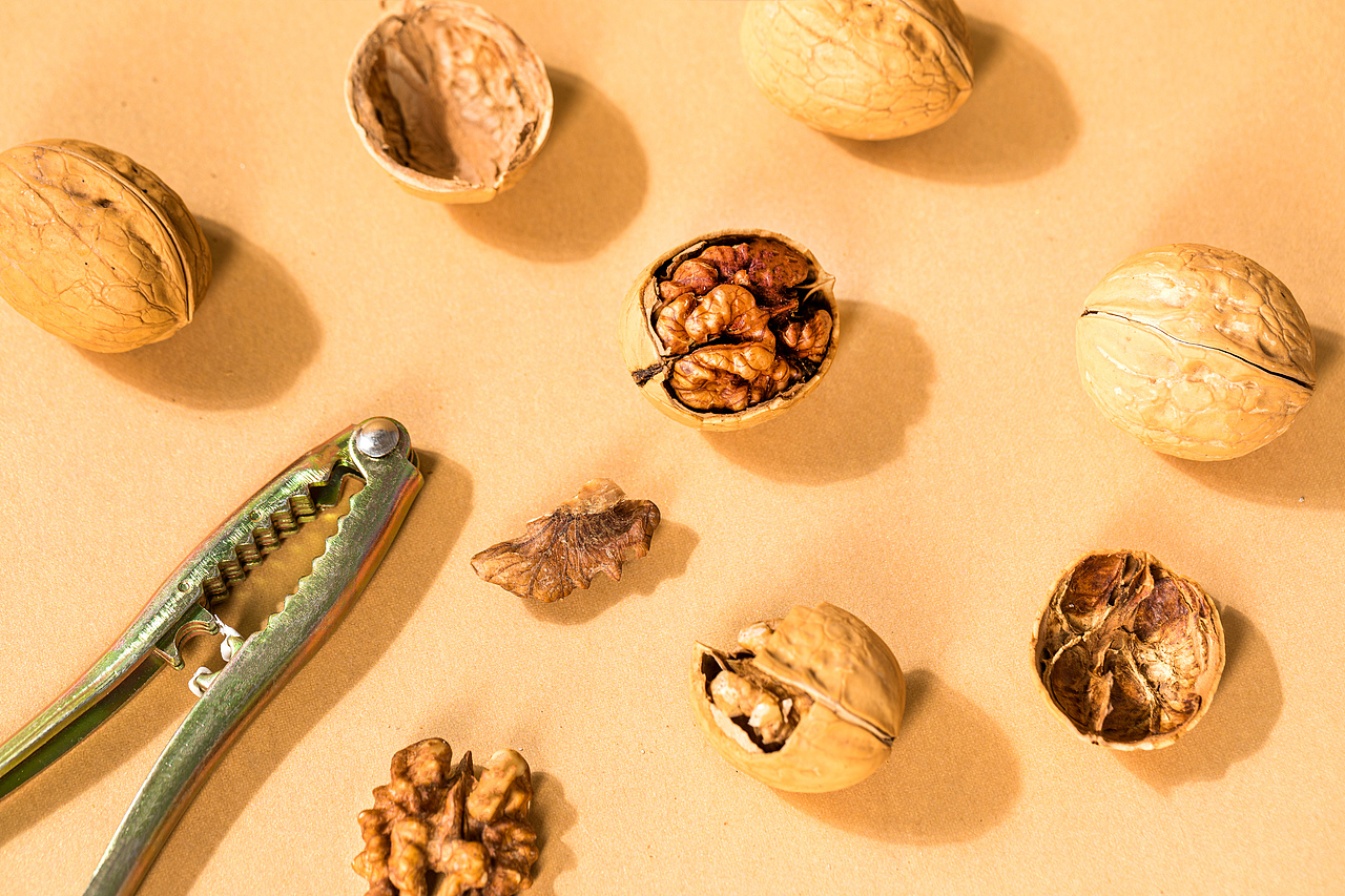 核桃——补脑拍摄（图ZMTgyOTYwMjQw） - 产品摄影 - 站酷设计师小小兽美食摄影原创素材 - 站酷ZCOOL