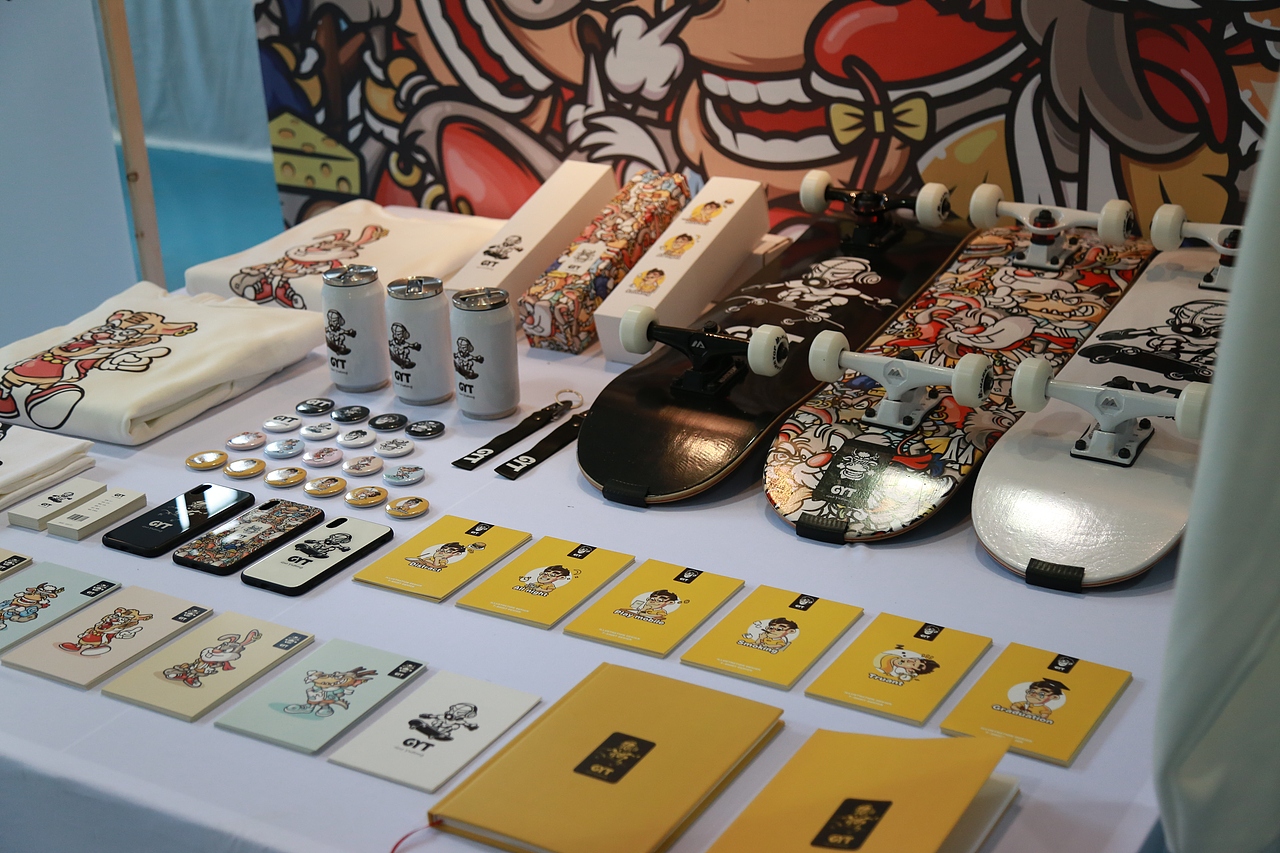 作品集（图ZMTMyNTY4MzUy） - 新锐潮流插画 - 站酷设计师水溶彩铅原创素材 - 站酷ZCOOL