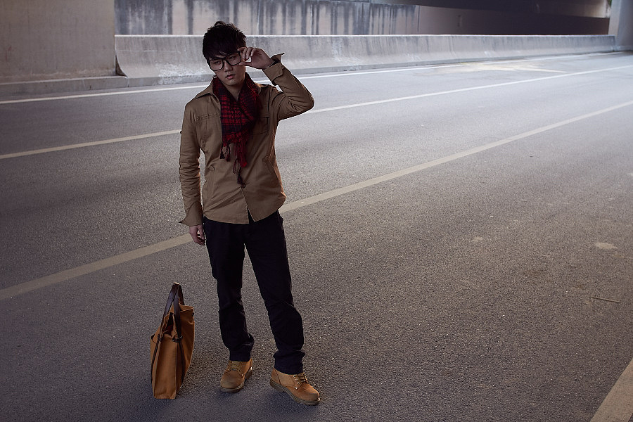 等待（图ZNDc0OTE1Mg==） - 人像摄影 - 站酷设计师harman原创素材 - 站酷ZCOOL