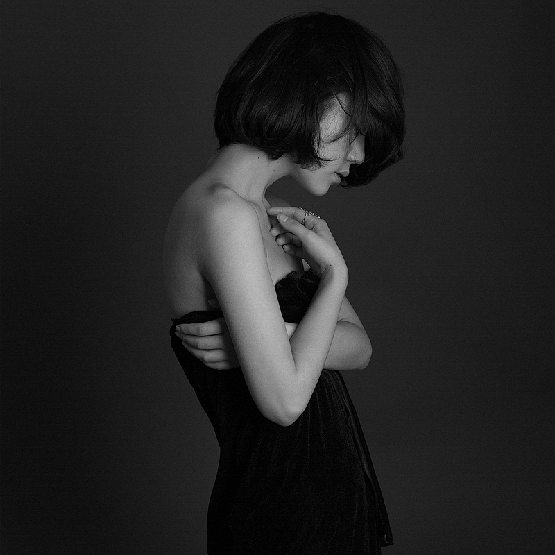 一组黑白人像（图ZMTQxNTYwMzI=） - 人像摄影 - 站酷设计师按快门的松狮原创素材 - 站酷ZCOOL