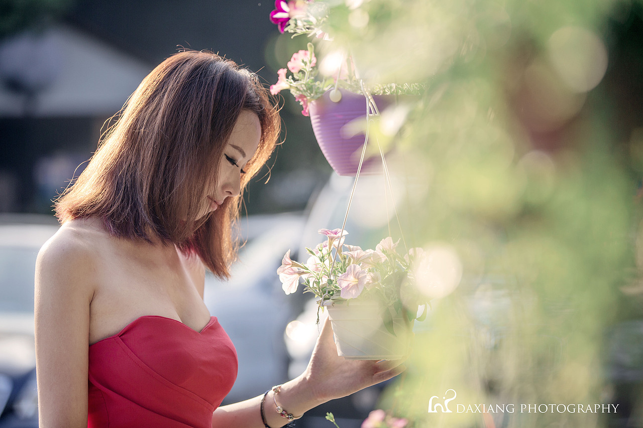 花田灯下一秋冬，独享斜阳静美（图ZNjg1NjY4NjA=） - 人像摄影 - 站酷设计师哈利摄影原创素材 - 站酷ZCOOL