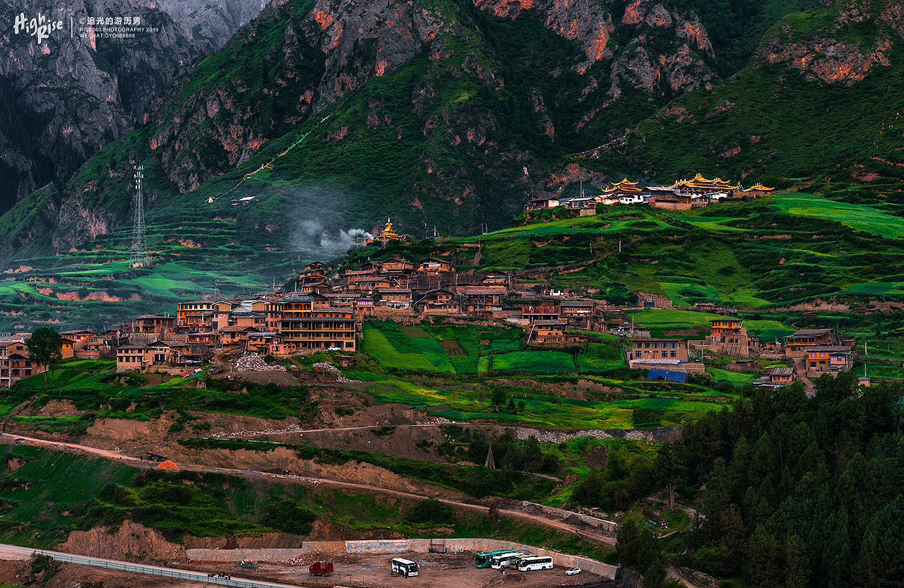 扎尕那的清晨（图ZMTY5MDUzMzU2） - 风光摄影 - 站酷设计师牵马远逸原创素材 - 站酷ZCOOL