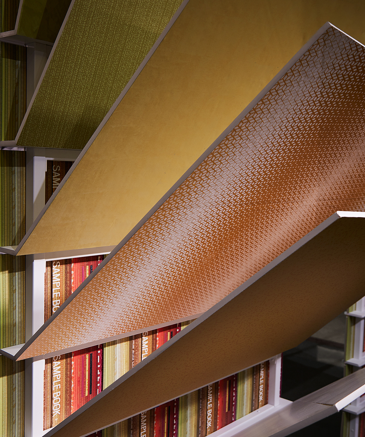 Behance搬运工—展台设计（图ZMjMyOTg4NjA0） - 展陈设计 - 站酷设计师奶茶三分糖啦原创素材 - 站酷ZCOOL