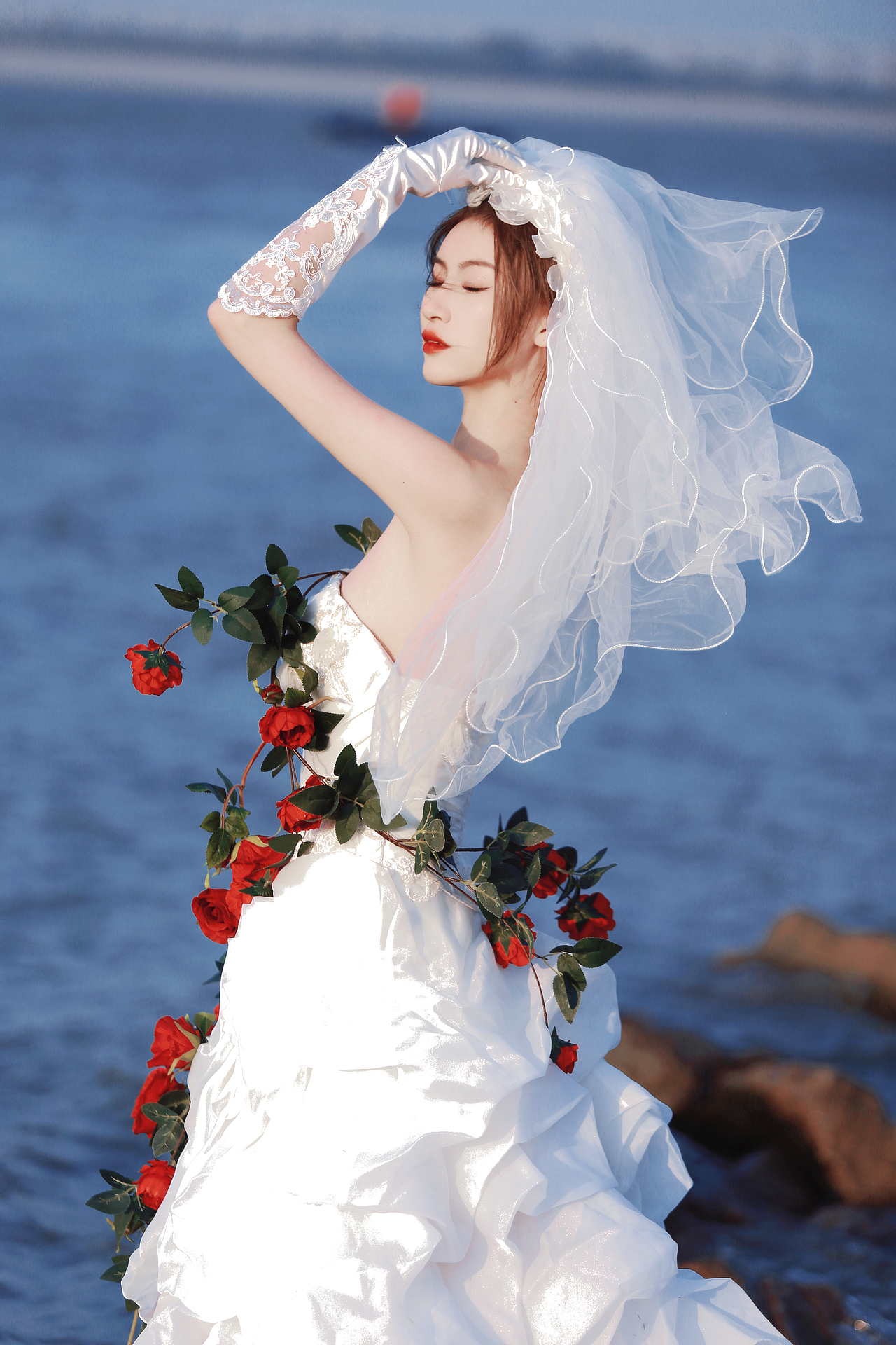 以玫瑰为箭 击中你的心脏🥀