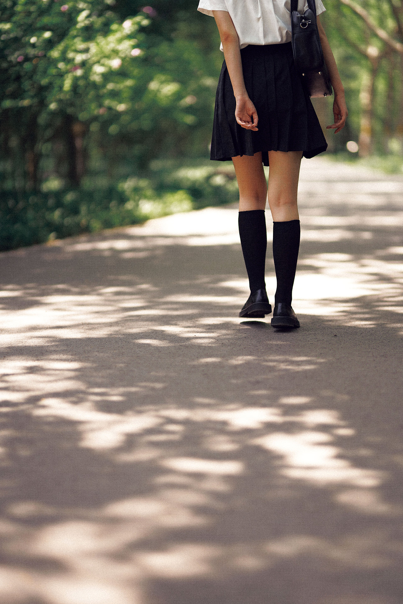 阳光下的你（图ZMjYxODk4NDA4） - 人像摄影 - 站酷设计师韩非同原创素材 - 站酷ZCOOL