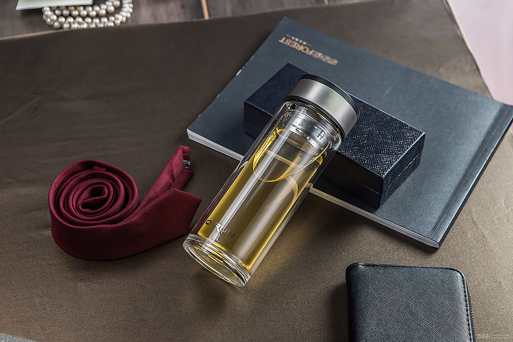 练习玻璃水杯（图ZNTM3OTYwMjg=） - 宣传物料 - 站酷设计师小虎哥原创素材 - 站酷ZCOOL