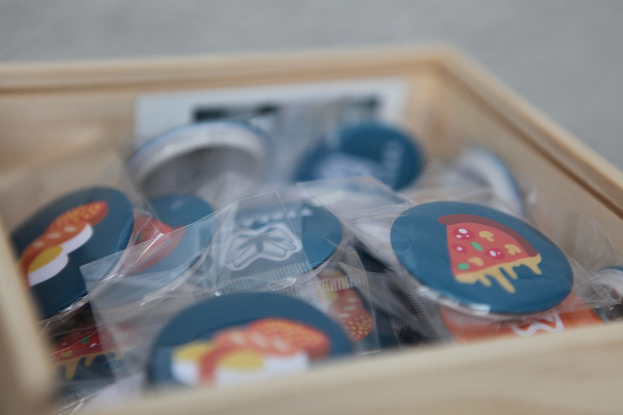 毕业设计——*虚拟*TYAKASHA服装品牌设计（图ZNDMzNDc3NDQ=） - 其他平面 - 站酷设计师lirui168816原创素材 - 站酷ZCOOL