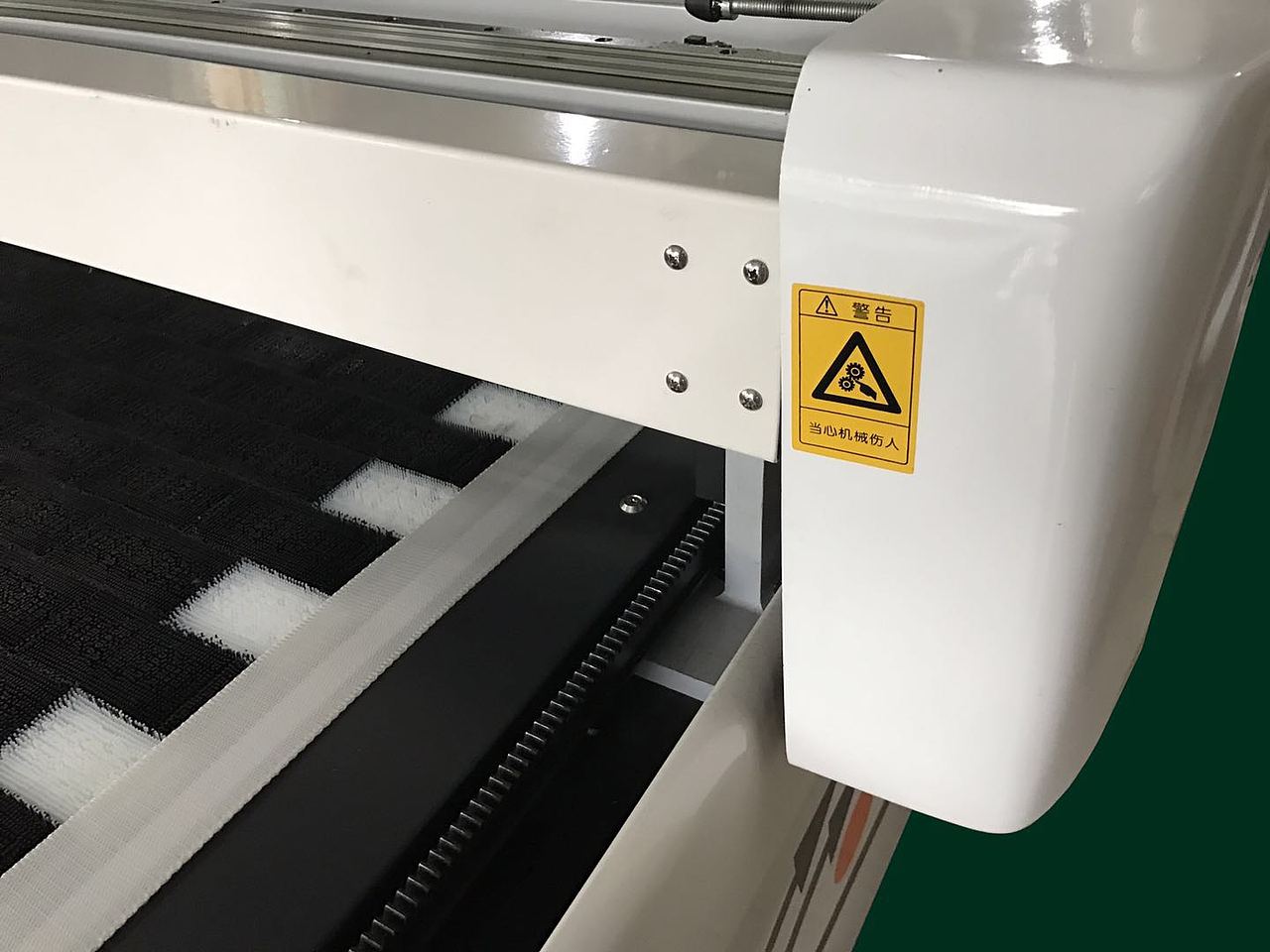 思坦途自动化裁床