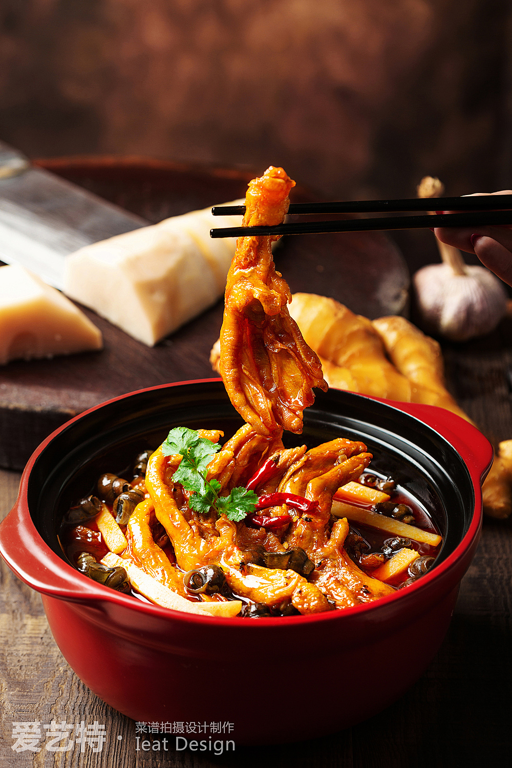 柳州三大著名小吃螺蛳粉,鸭脚,酸