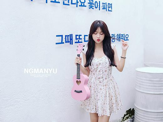 尤克里里美女摄影