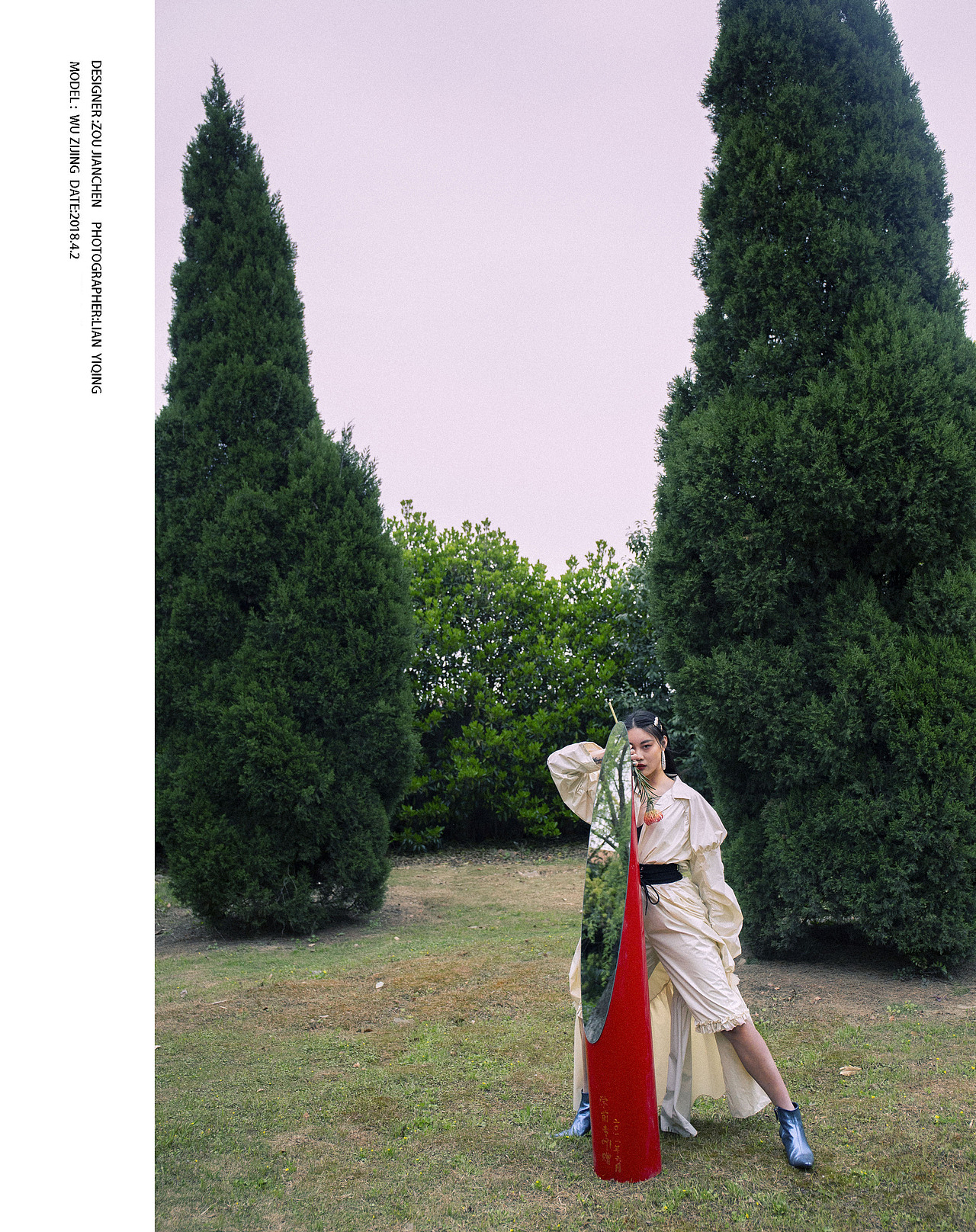 白褶服装系学生毕业设计一晴摄影作品现代风