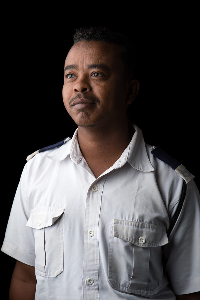 [尼罗河肖像]-Portrait of Nile-金矿加工区矿工系列（图ZNDU0NTE5NjQ=） - 人像摄影 - 站酷设计师杜风彦原创素材 - 站酷ZCOOL