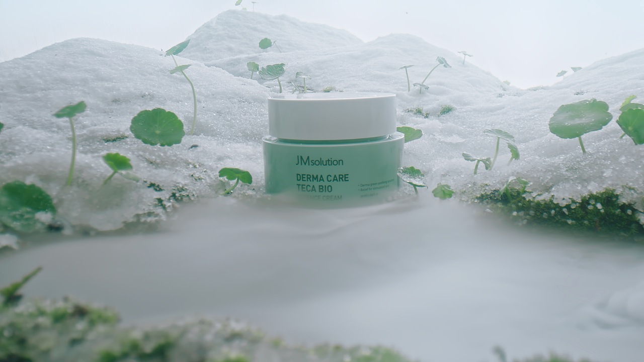 jm化妆品广告截图get