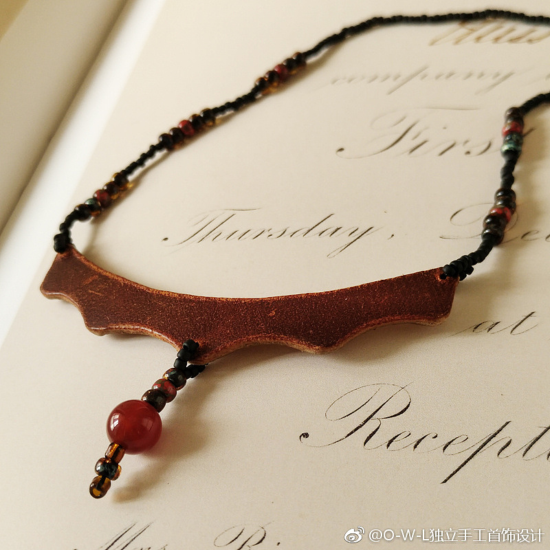 很小众的皮革首饰（图ZMTA3OTUyMzg0） - 首饰设计 - 站酷设计师vivian丸子原创素材 - 站酷ZCOOL