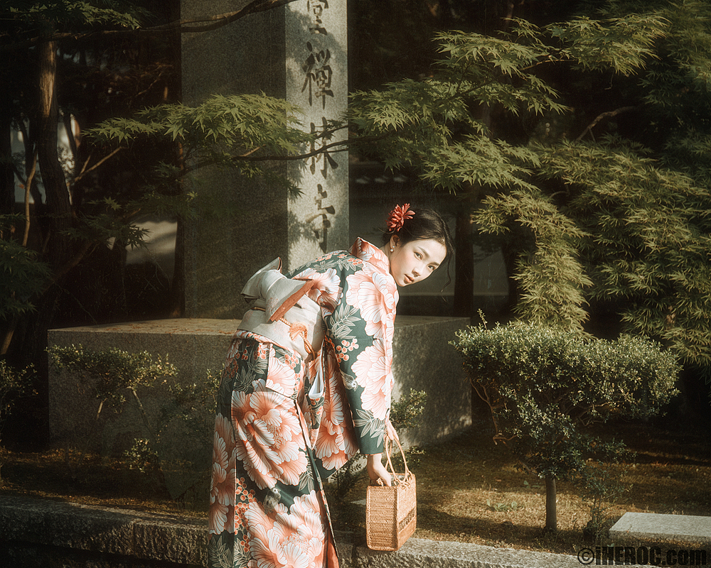 鸭川河畔（图ZOTMyMzI2ODg=） - 人像摄影 - 站酷设计师海螺壳原创素材 - 站酷ZCOOL