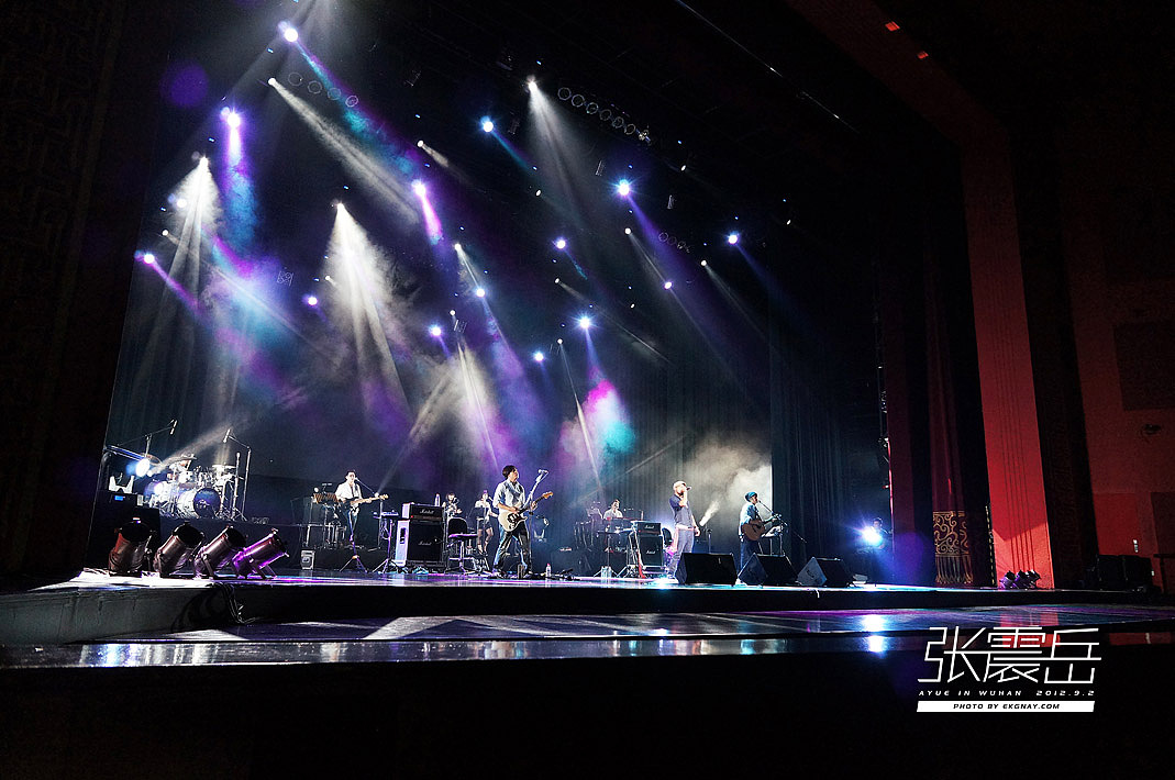 张震岳武汉演唱会 AYUE IN WUHAN（图ZNjgxOTY5Mg==） - 人像摄影 - 站酷设计师树多村光原创素材 - 站酷ZCOOL