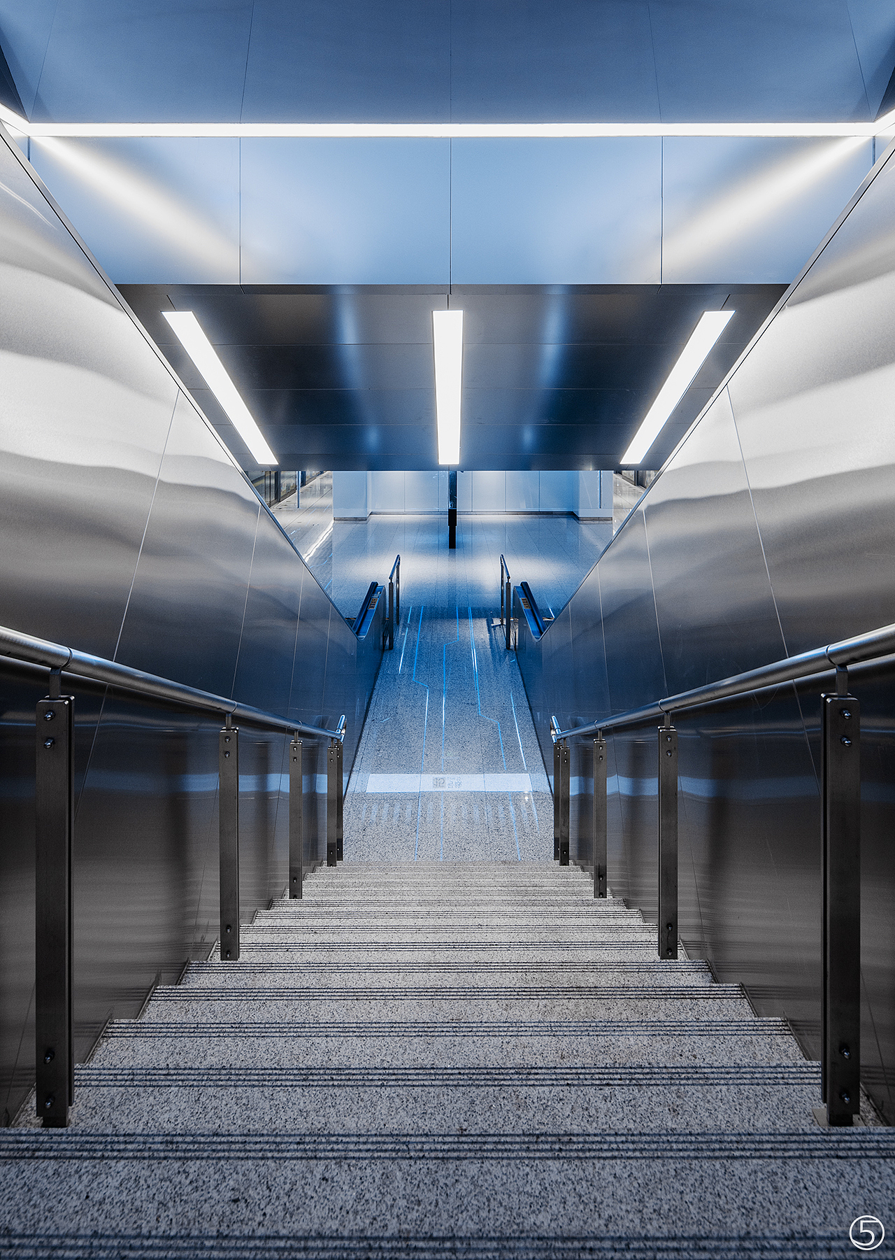 上海最美地铁站地铁—15号线吴中路站