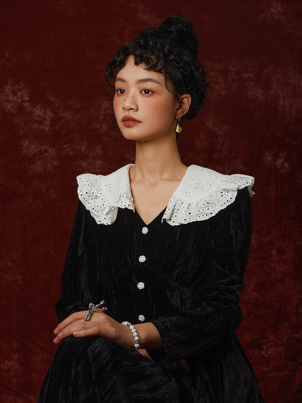 NO SOLUTION/复古原创设计师品牌饰品拍摄（图ZMjc3ODM0NjEy） - 人像摄影 - 站酷设计师Chengzee原创素材 - 站酷ZCOOL