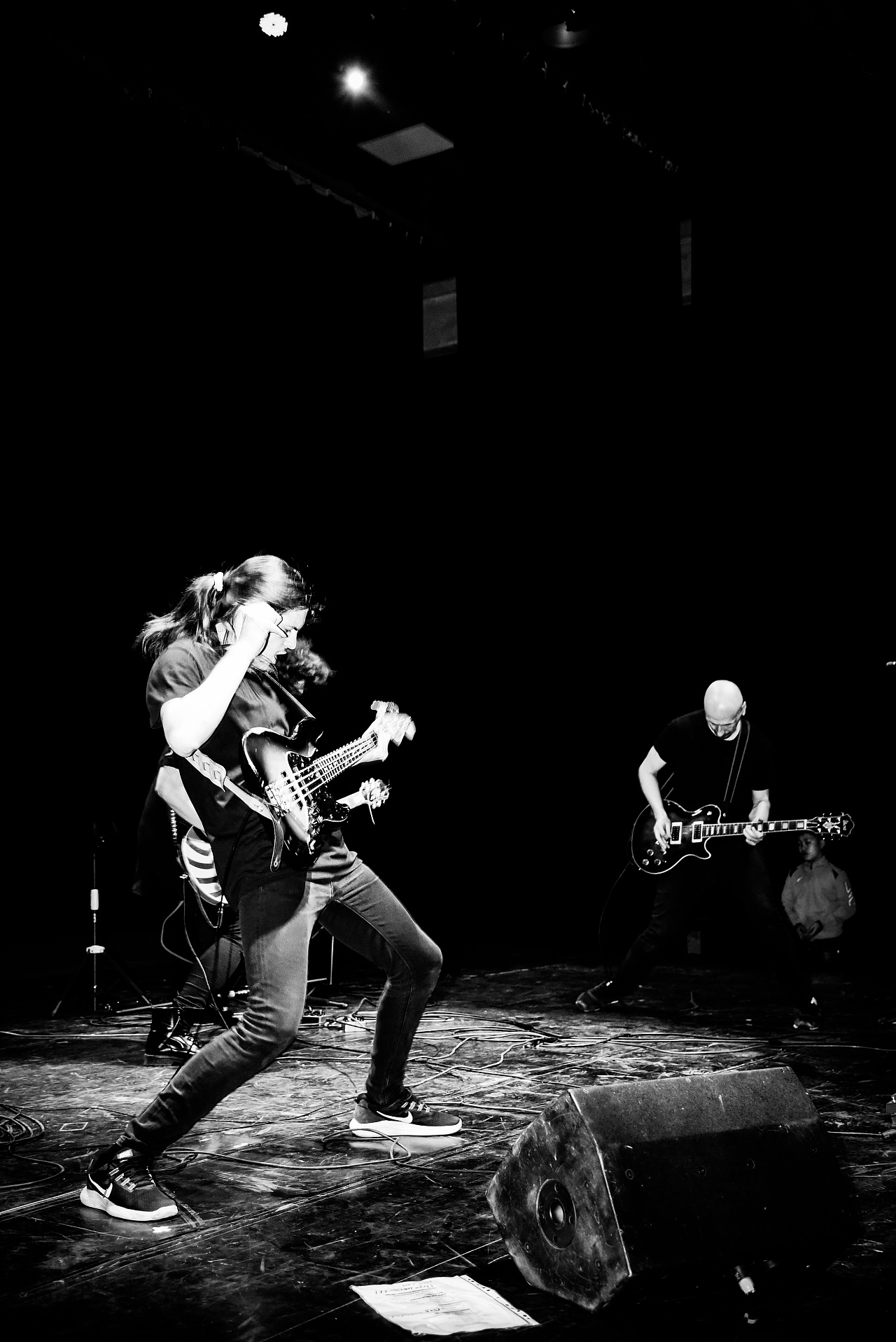 音乐现场 | 上海la cygne女子摇滚乐队 活动现场人像摄影后期|摄影|人文/纪实摄影|Robin的时光机 - 原创作品 - 站酷 (ZCOOL)