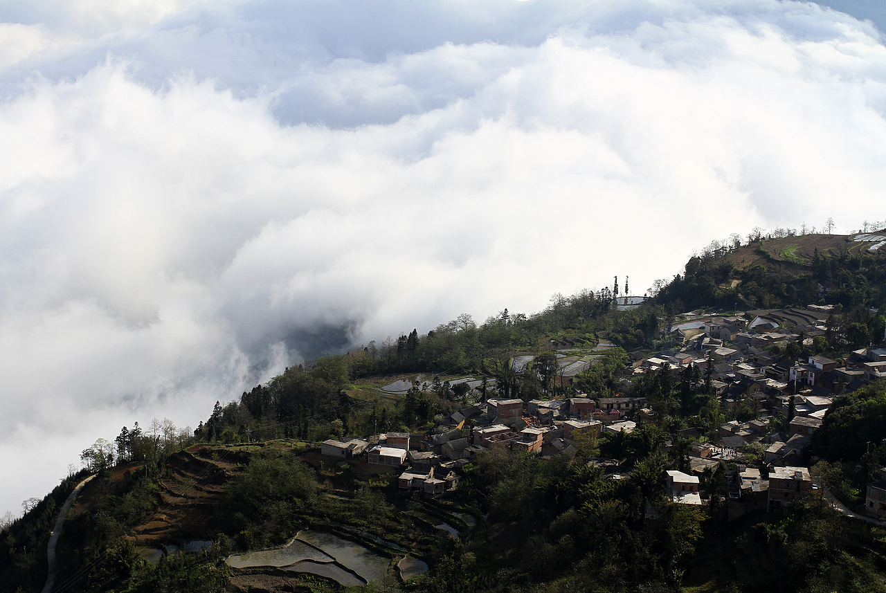 工厂里的艺术展（图ZNzkyNDQyMzI=） - 绘画 - 站酷设计师不是美术馆原创素材 - 站酷ZCOOL
