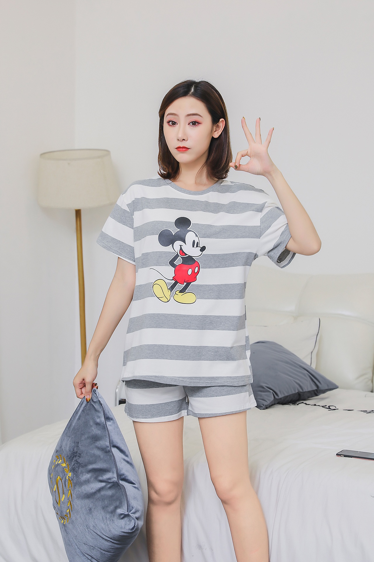 朋盛传媒：淘宝服装摄影睡衣家居服拍摄