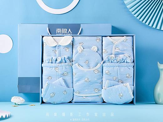 母婴产品 / 婴儿礼盒衣服拍摄