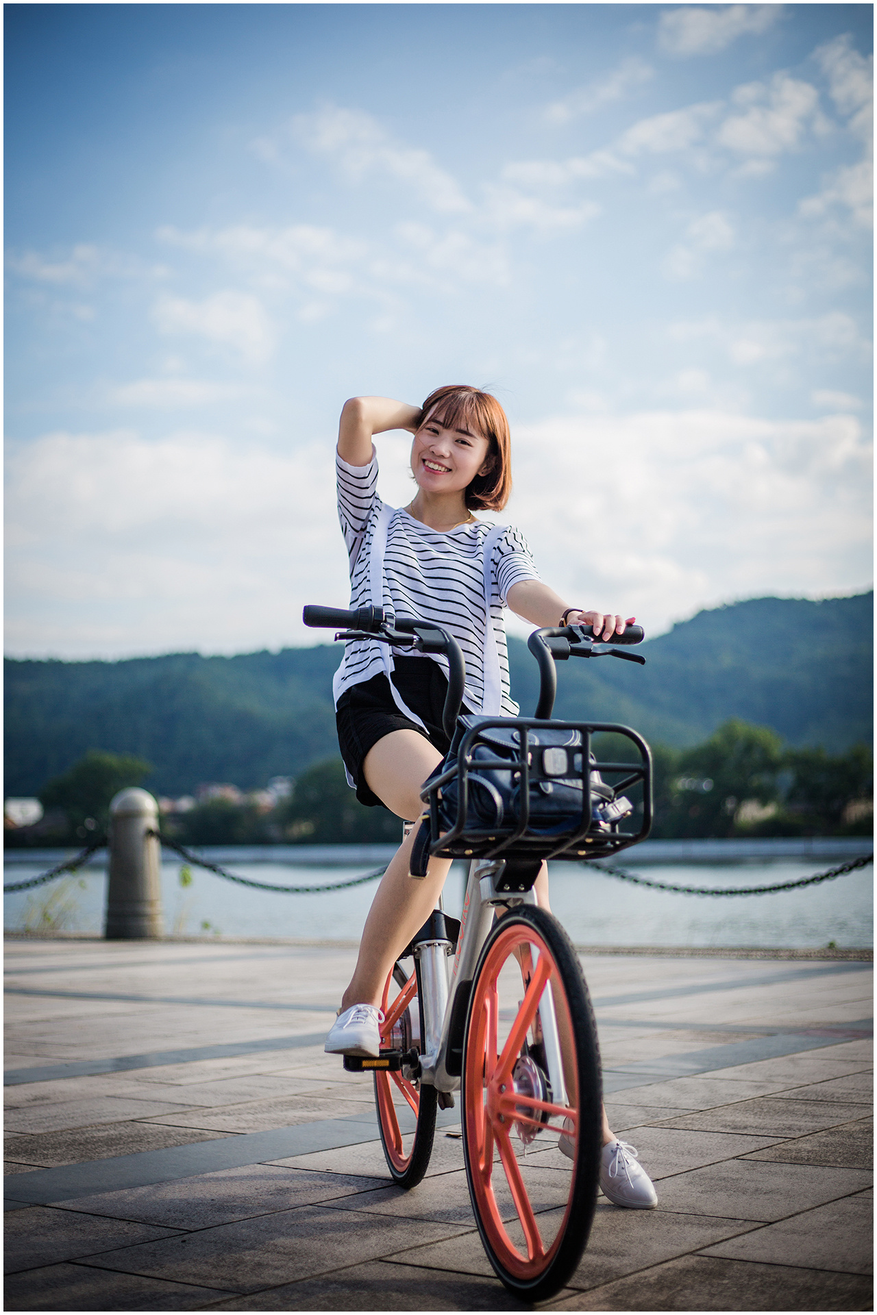 校园单车人像摄影/美女/上海大学|摄影|人像|程阅川 - 原创作品 - 站酷 (ZCOOL)
