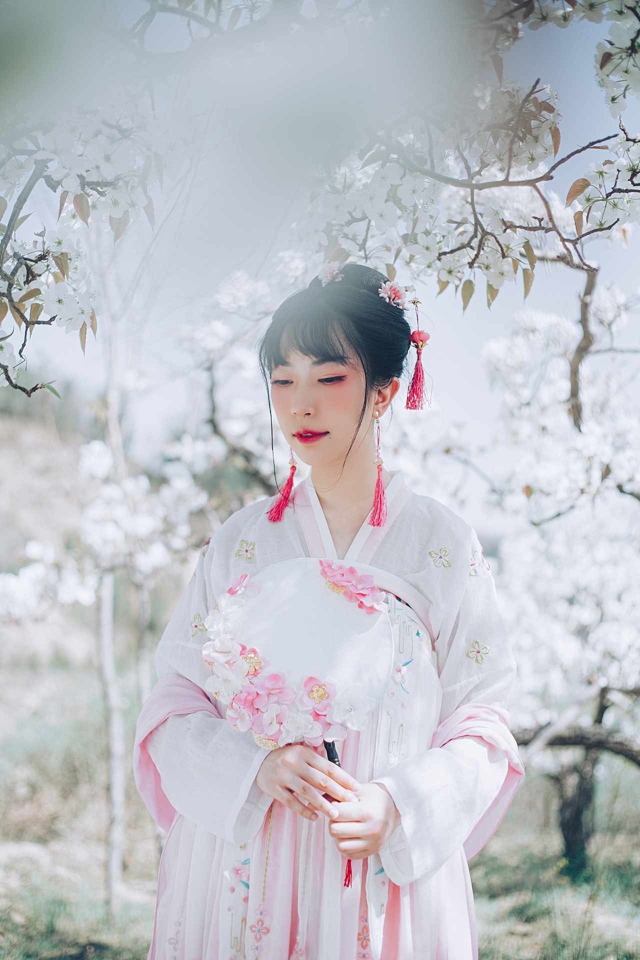 花影娇人（图ZMTQzODU2MjI4） - 人像摄影 - 站酷设计师牛霖霖原创素材 - 站酷ZCOOL