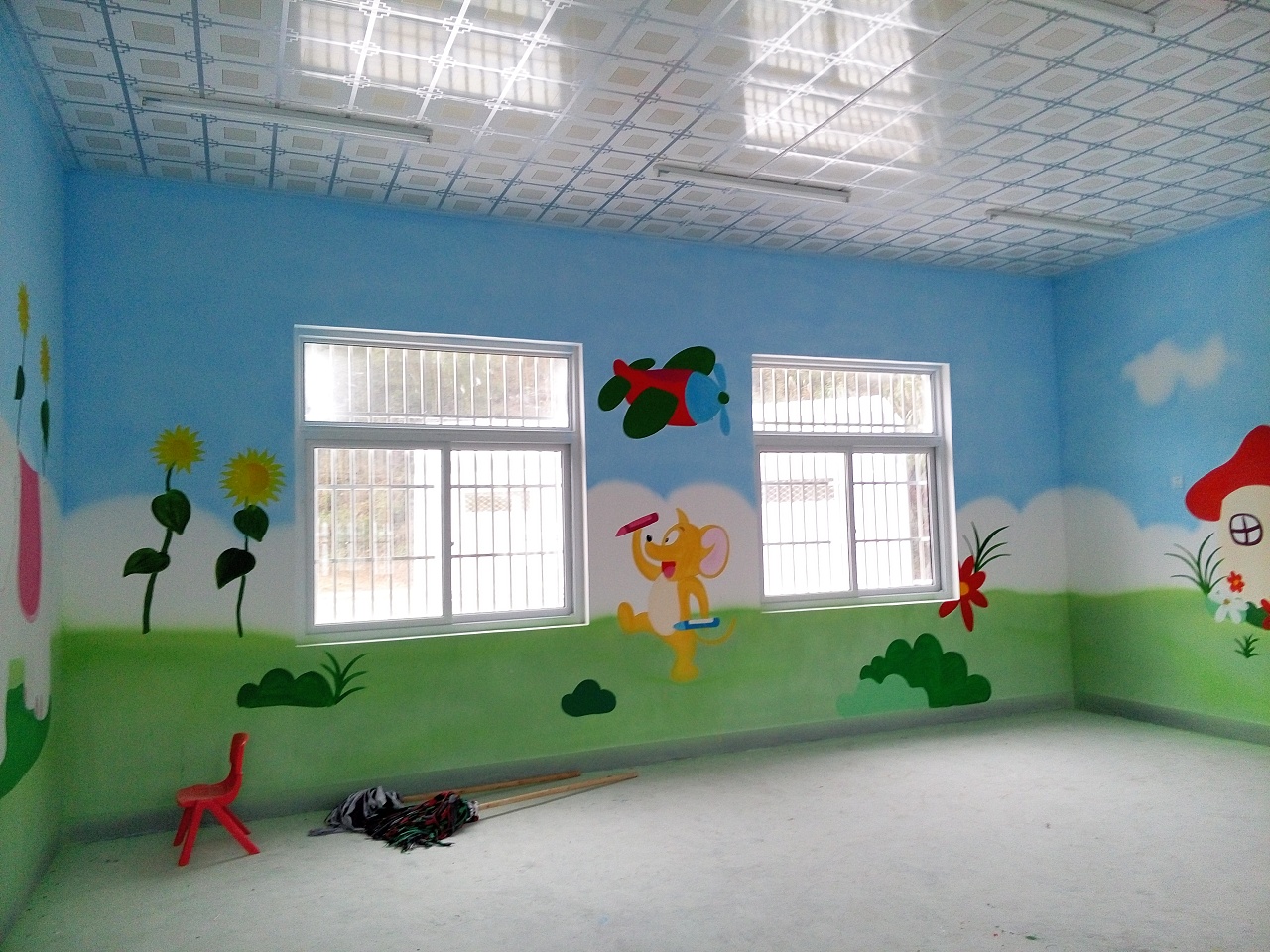 蓝色儿童房墙壁设计装修效果图片_别墅设计图