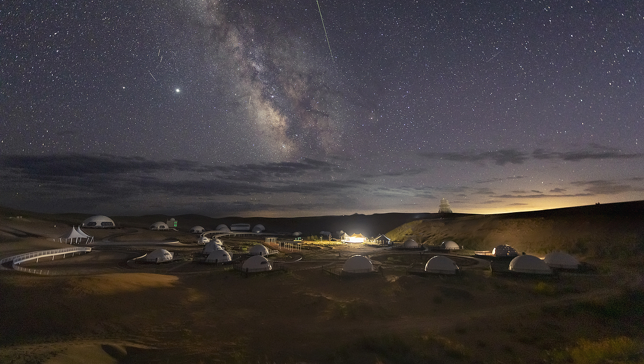 拍摄于甘肃武威民勤-摘星小镇