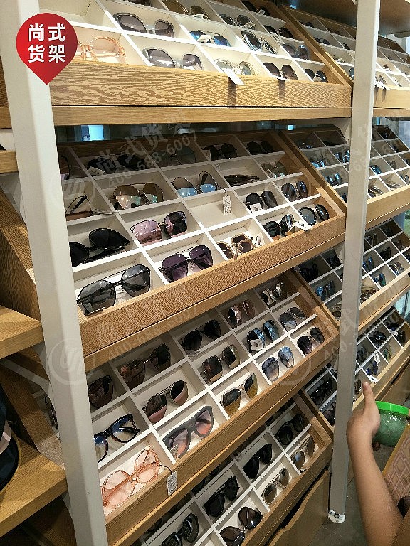 铜川市恋惠优品边柜名创优品展示架批发