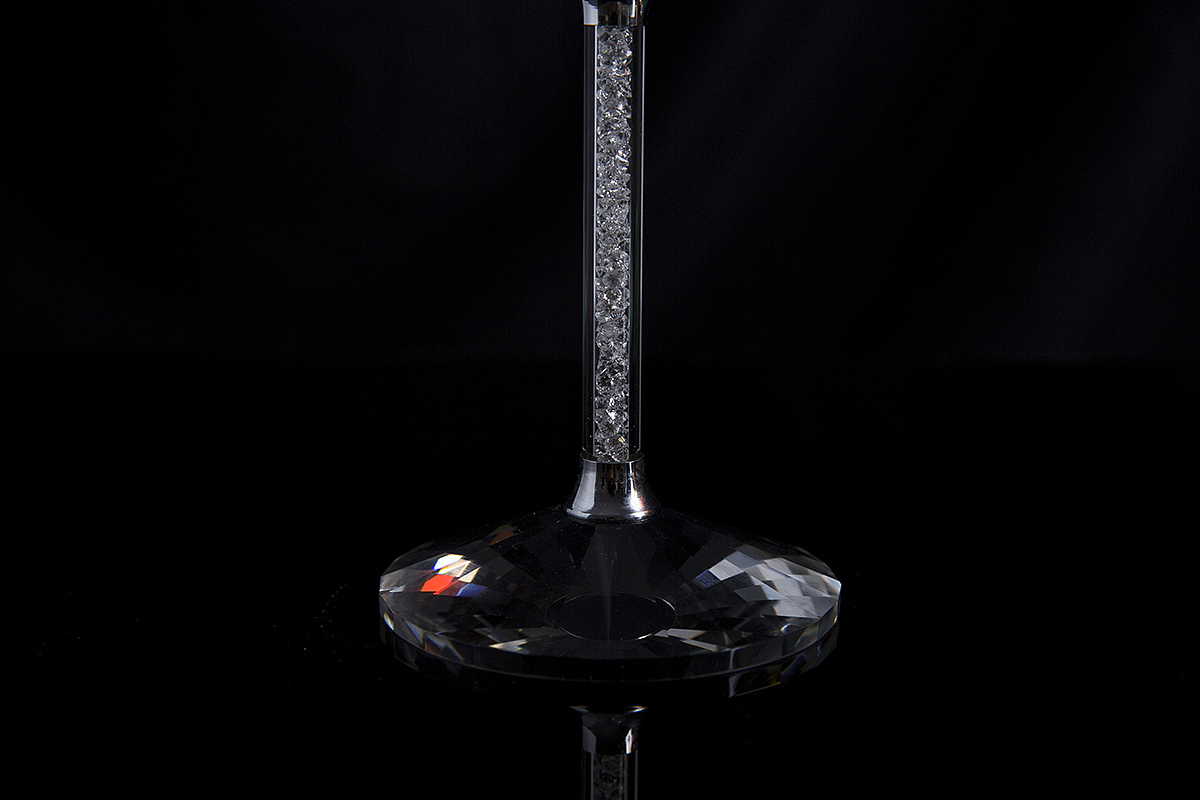 红酒杯高脚杯产品摄影透明玻璃杯