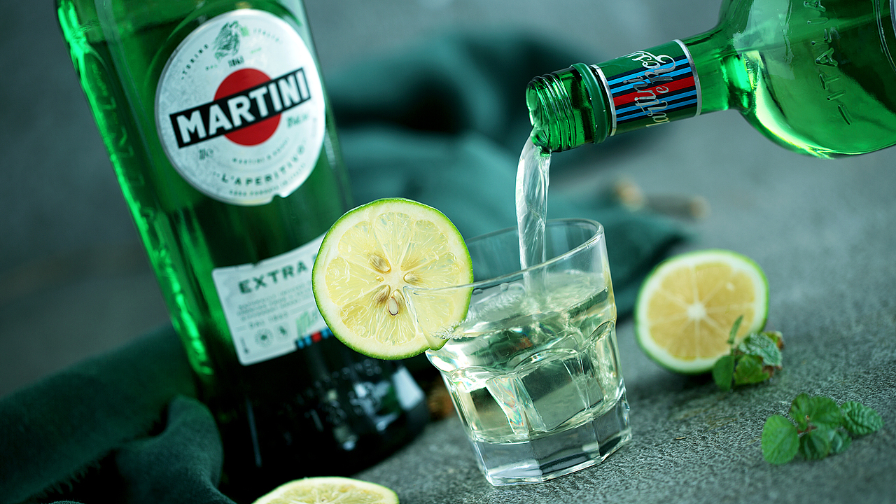 酒（图ZOTUwNTQ2NzY=） - 产品摄影 - 站酷设计师非文原创素材 - 站酷ZCOOL