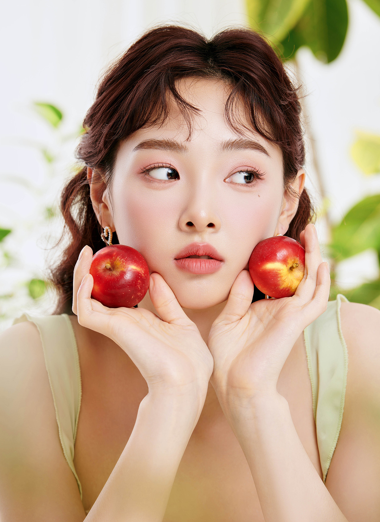 SET韩国模特：HIKI 彩妆拍摄｜商业拍摄（图ZMzQ1NTk4OTI4） - 人像摄影 - 站酷设计师SET模特经纪公司原创素材 - 站酷ZCOOL