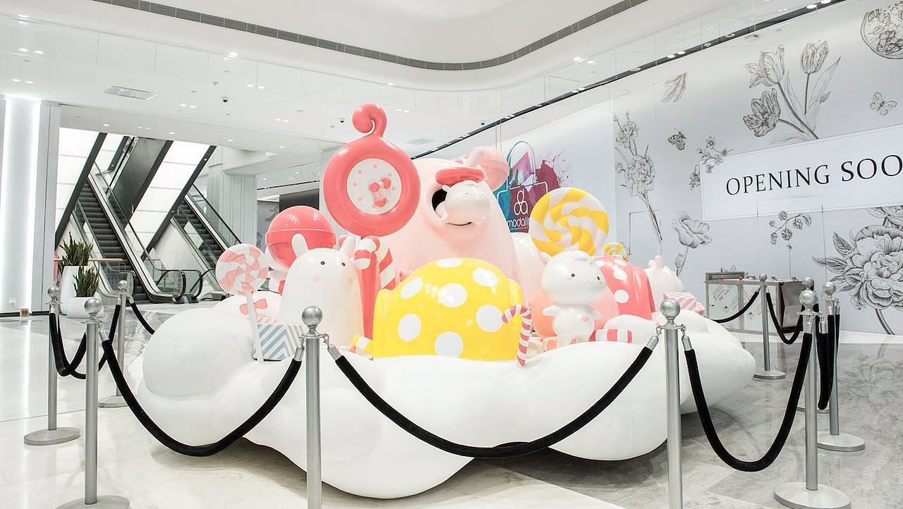 {海信广场} 海信广场吉祥物开发及商场美陈设计