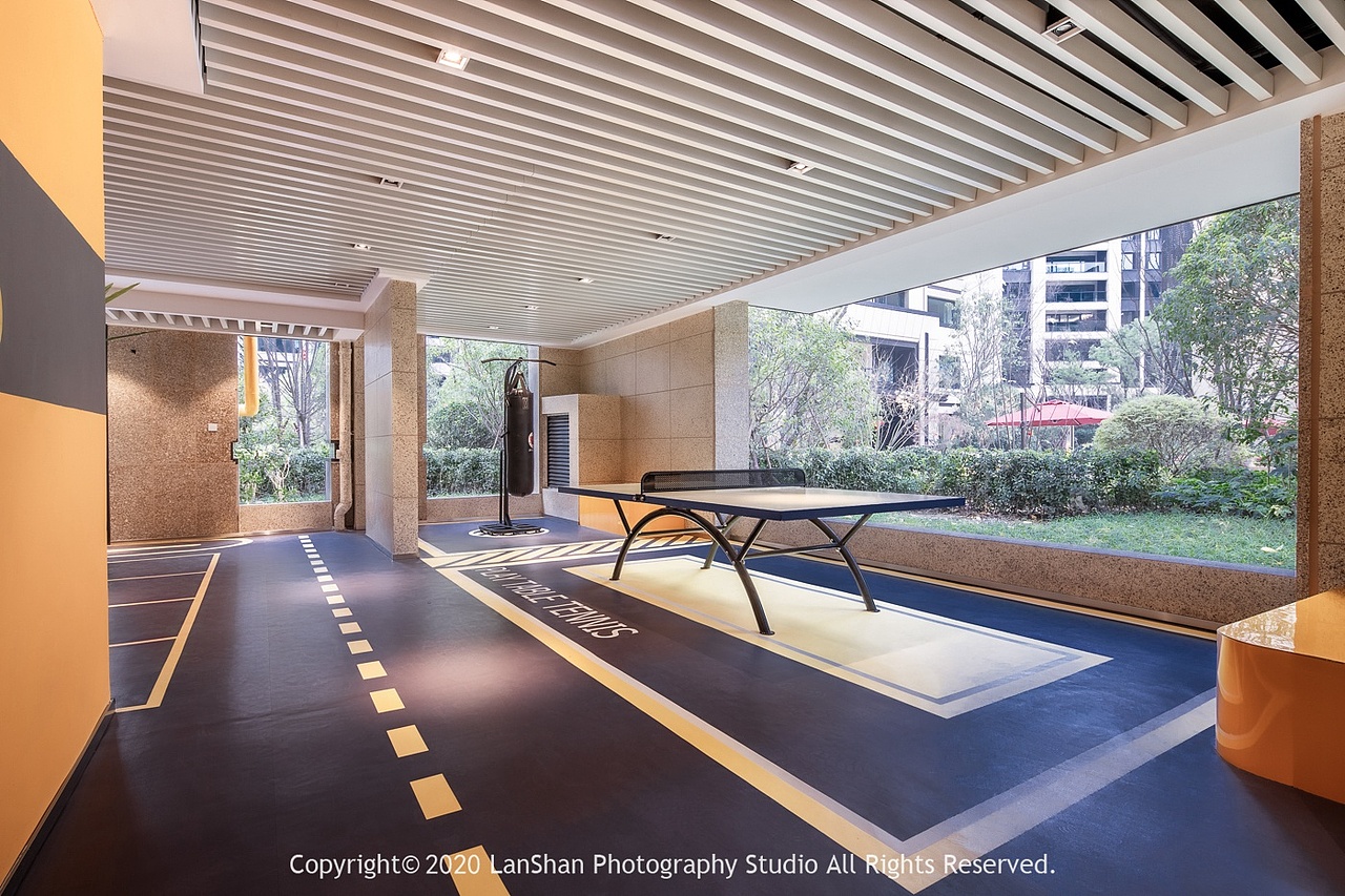 杭州龙湖天璞架空层