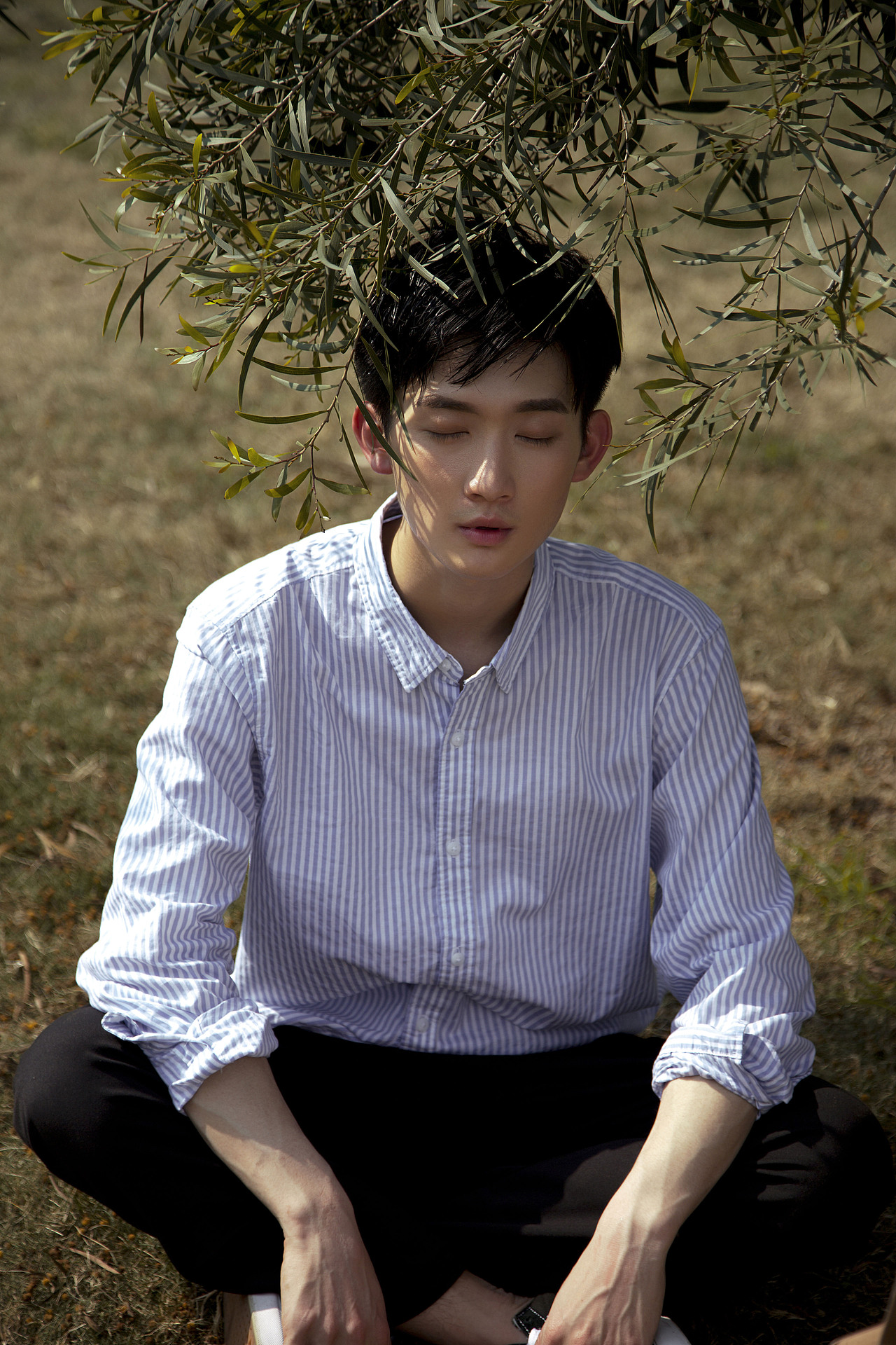 # Zhang Dong He（图ZMTExMzU0NjEy） - 人像摄影 - 站酷设计师学摄影的啊峰哥原创素材 - 站酷ZCOOL