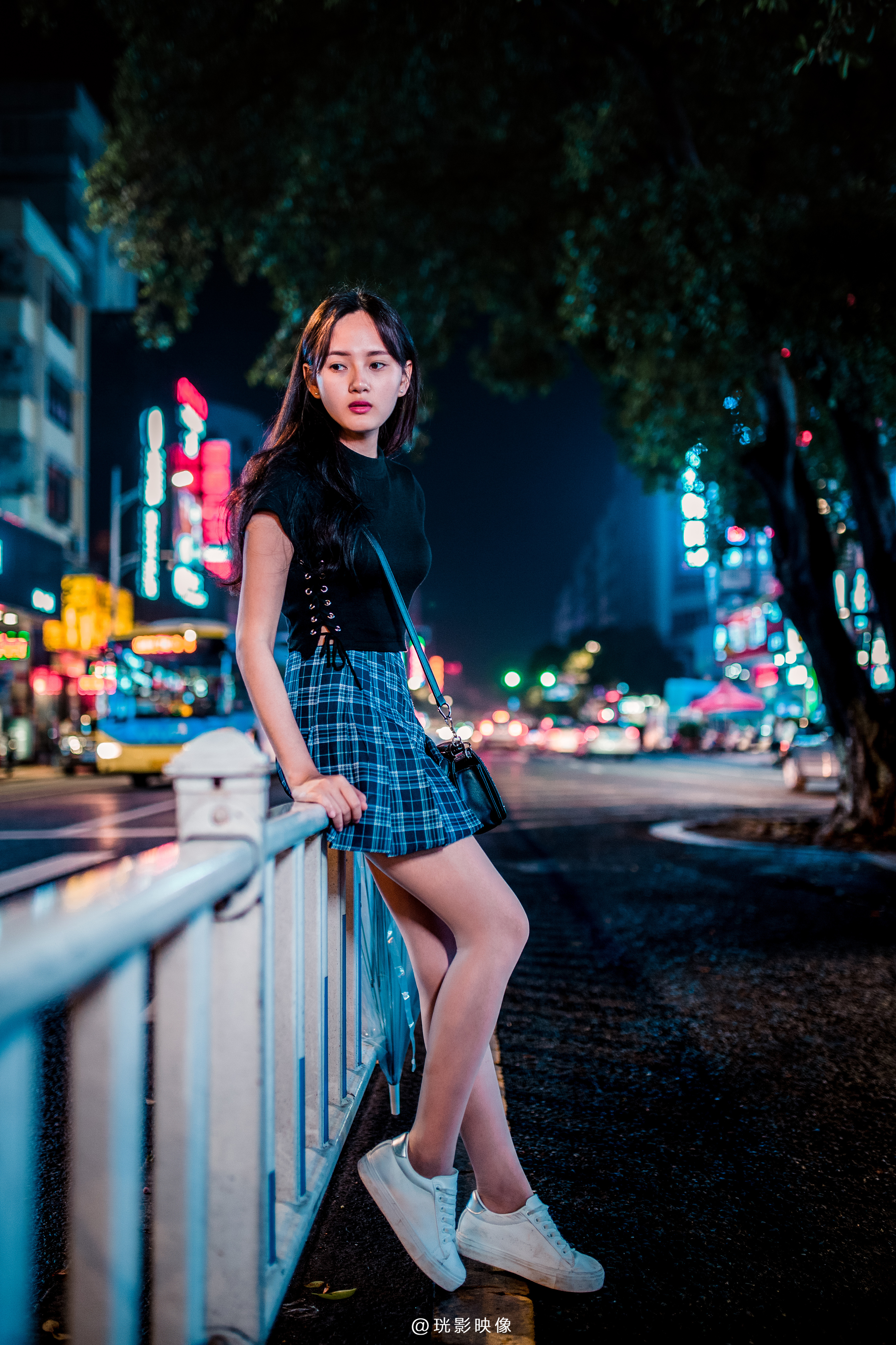 街头走一走|摄影|人像|西早映画 - 原创作品 - 站酷 (zcool)