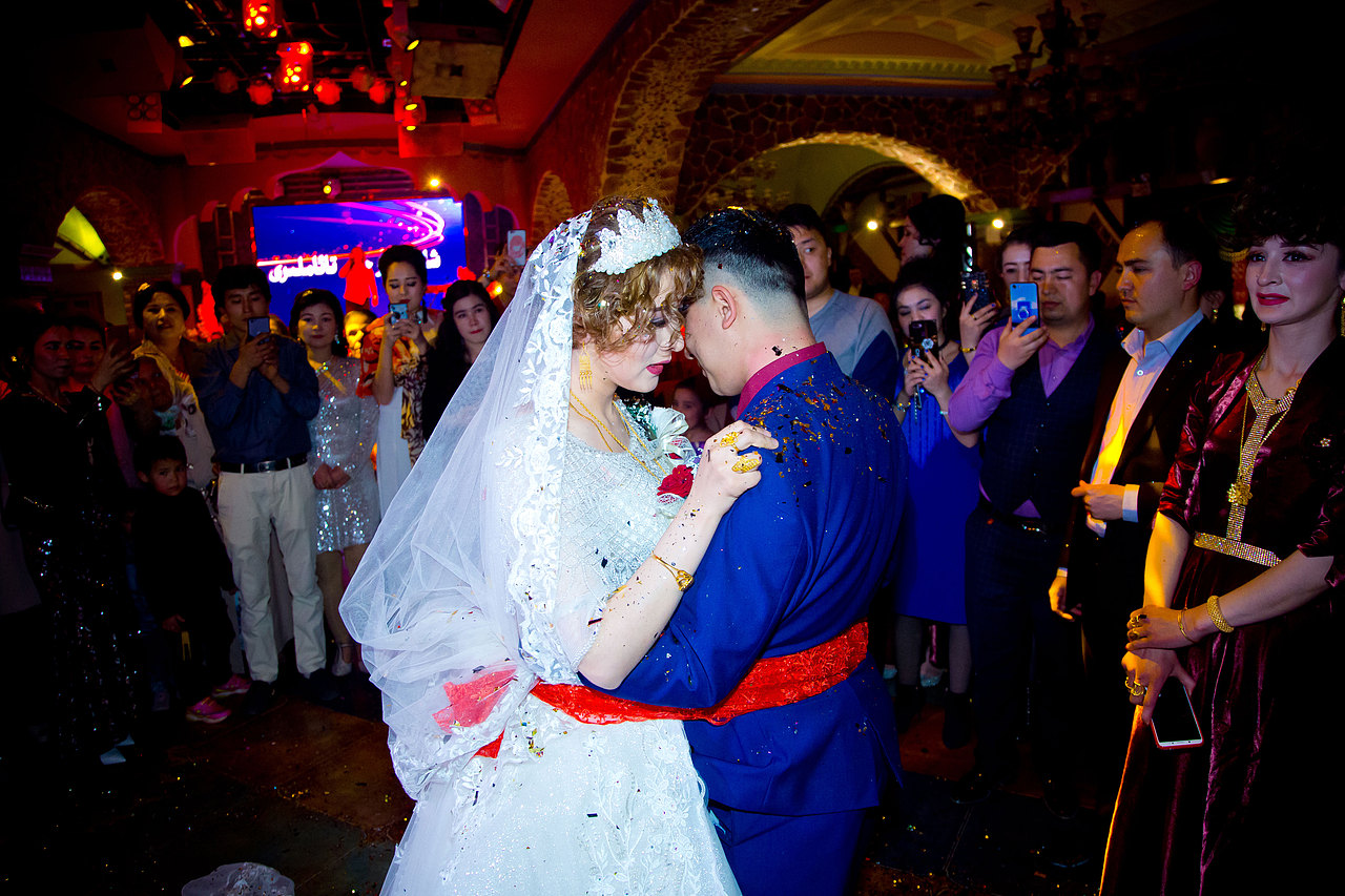 Graphic Desginer Emzi的自然结婚照