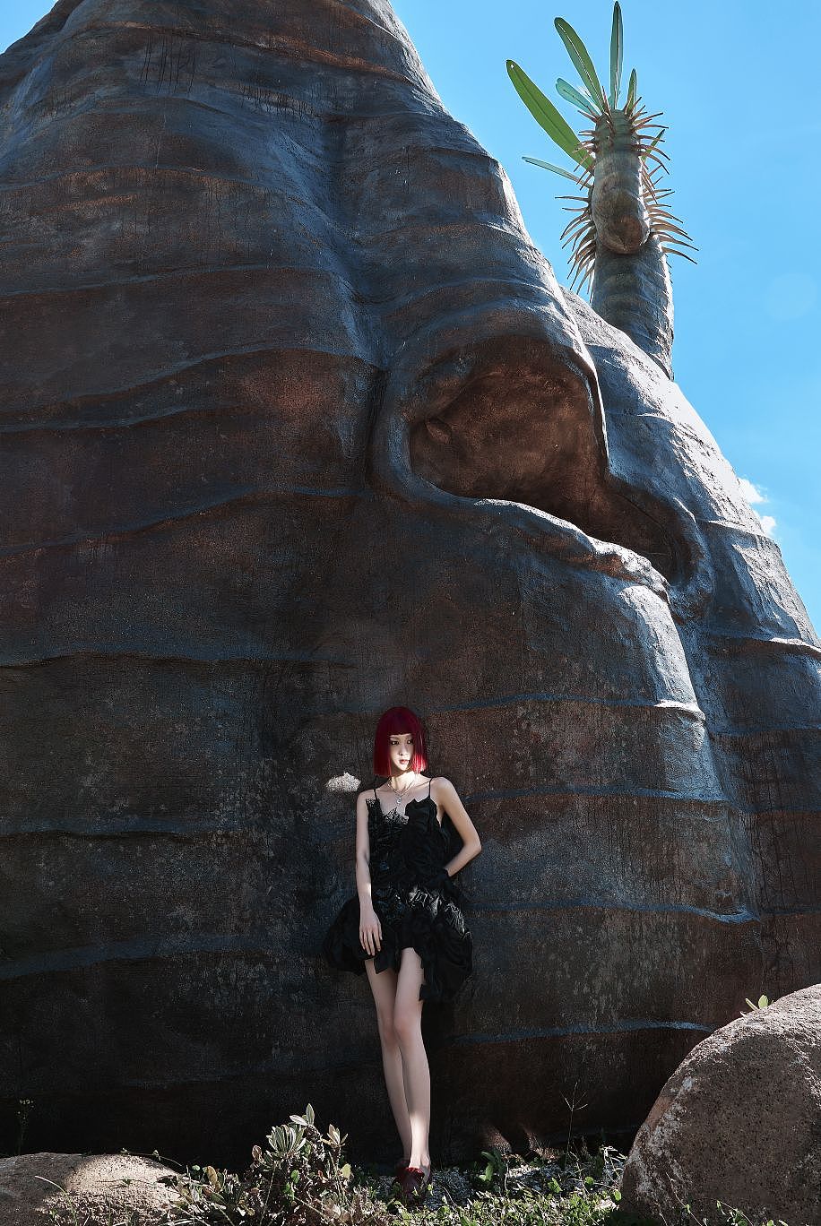 在山上拍照的女孩（图ZMzIzMDIwMzc2） - 时尚/艺术摄影 - 站酷设计师墨小影原创素材 - 站酷ZCOOL