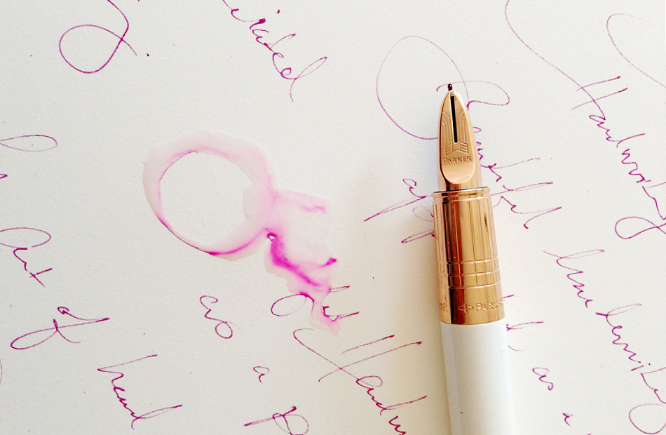 化妆品牌和包装设计