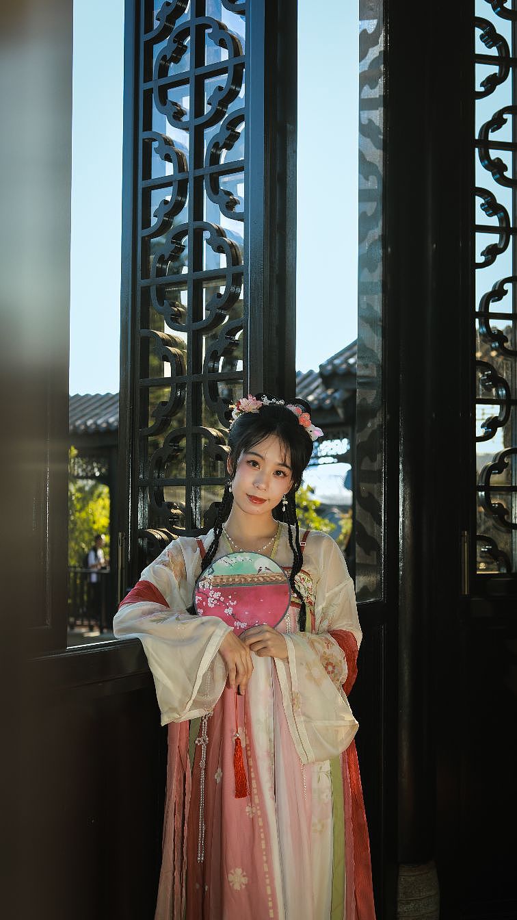 广州新文化馆汉服（图ZMzU1Mjc0ODU2） - 人文/纪实摄影 - 站酷设计师紫禁陳Chen原创素材 - 站酷ZCOOL