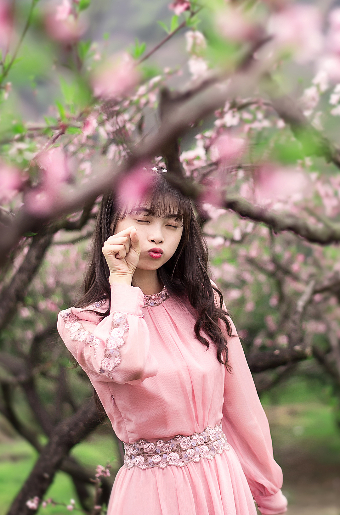 桃花山-源东（图ZMjYxNzY2NDA=） - 人像摄影 - 站酷设计师Allenwei原创素材 - 站酷ZCOOL