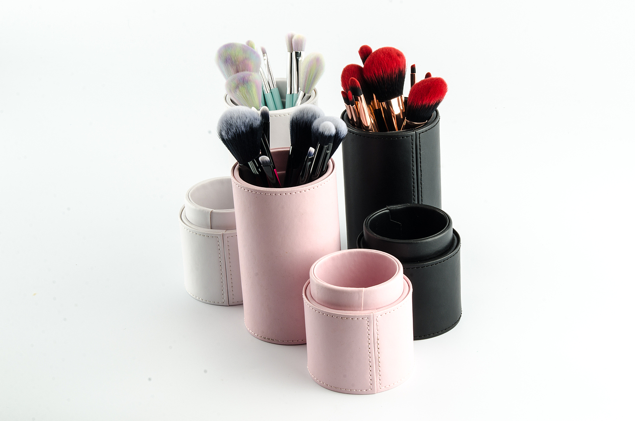 国际阿里化妆刷拍摄没有修图（图ZMTg1MzMwNTQ4） - 产品摄影 - 站酷设计师狸猫视觉原创素材 - 站酷ZCOOL