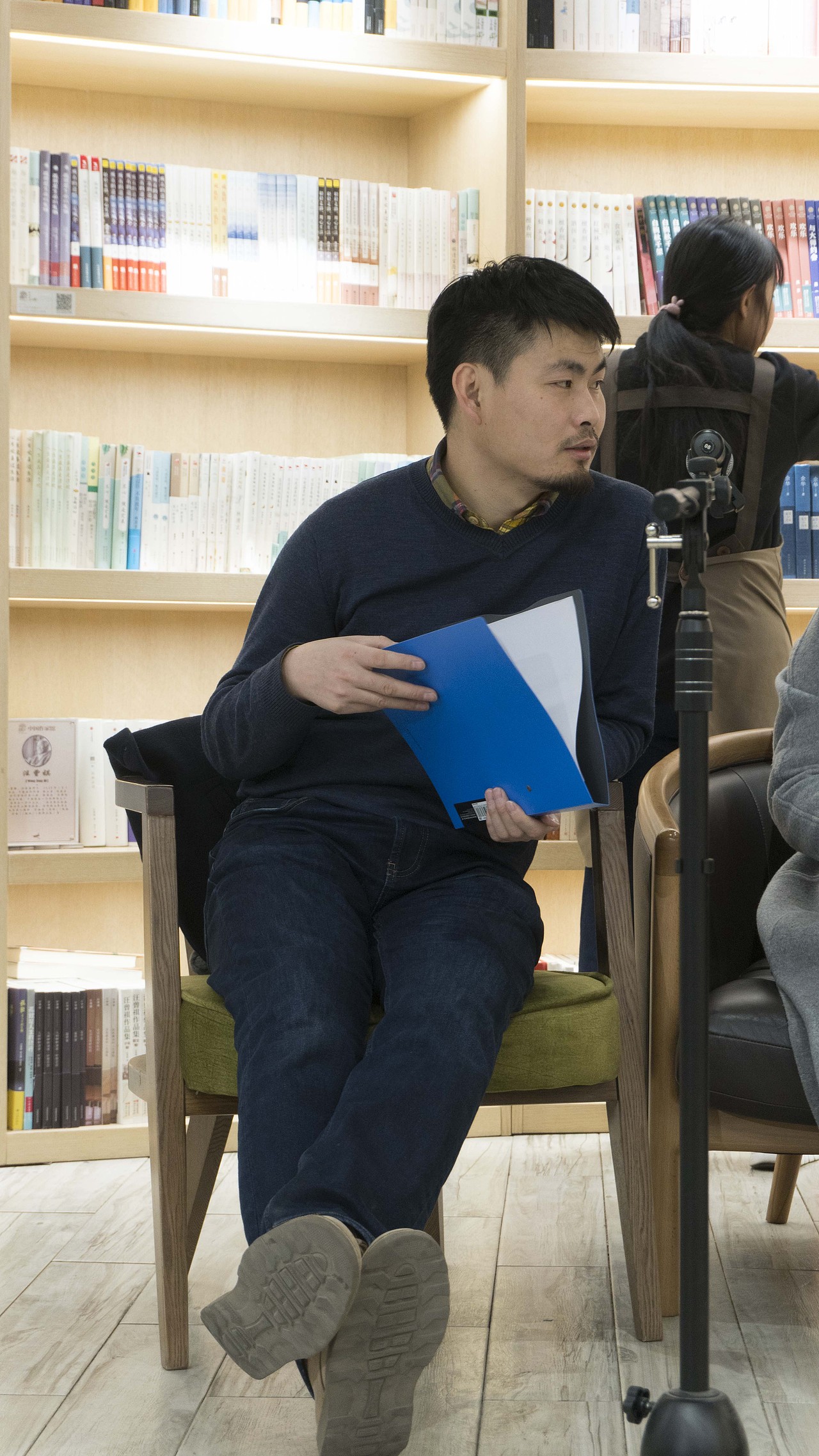 独幕剧《上了锁的箱子》-谷小松频道