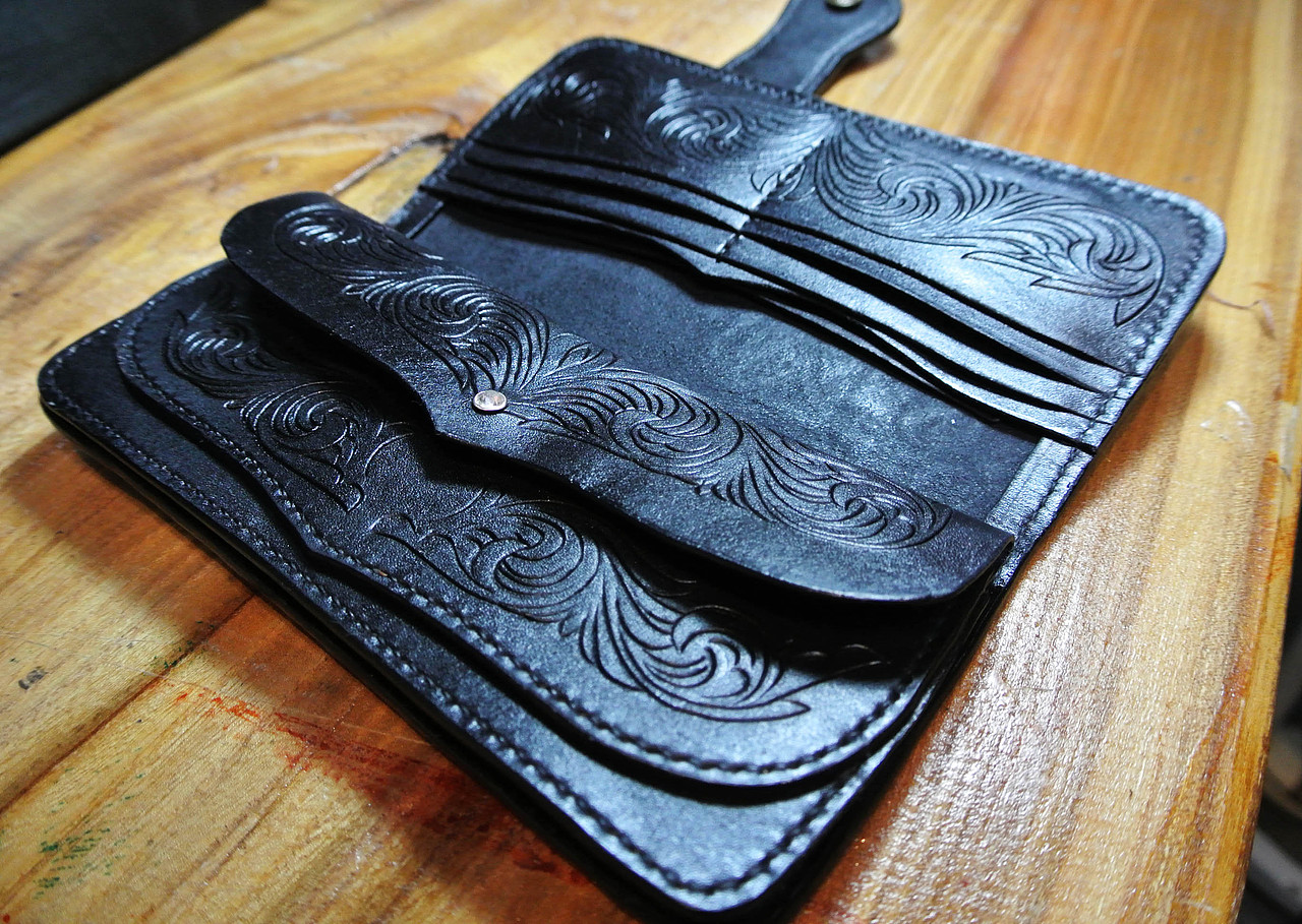 萌萌的阿拉斯加小犬钱包